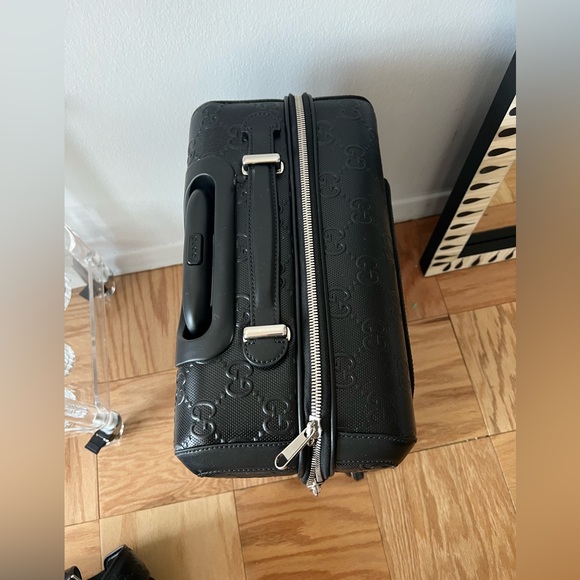Gucci back pack and Carry on - Picture 4 of 5